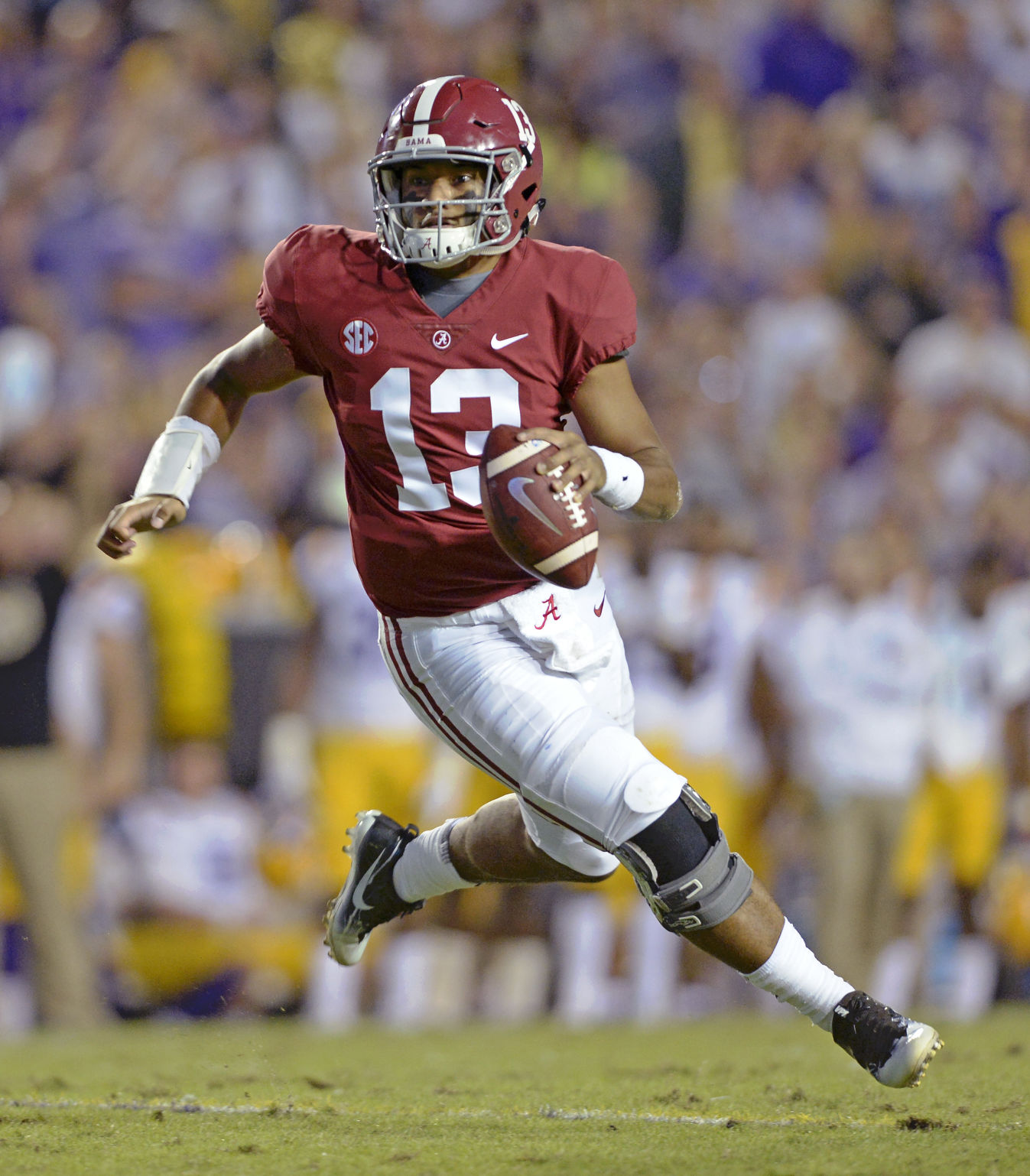lsualabamafootball1395.110418 bf